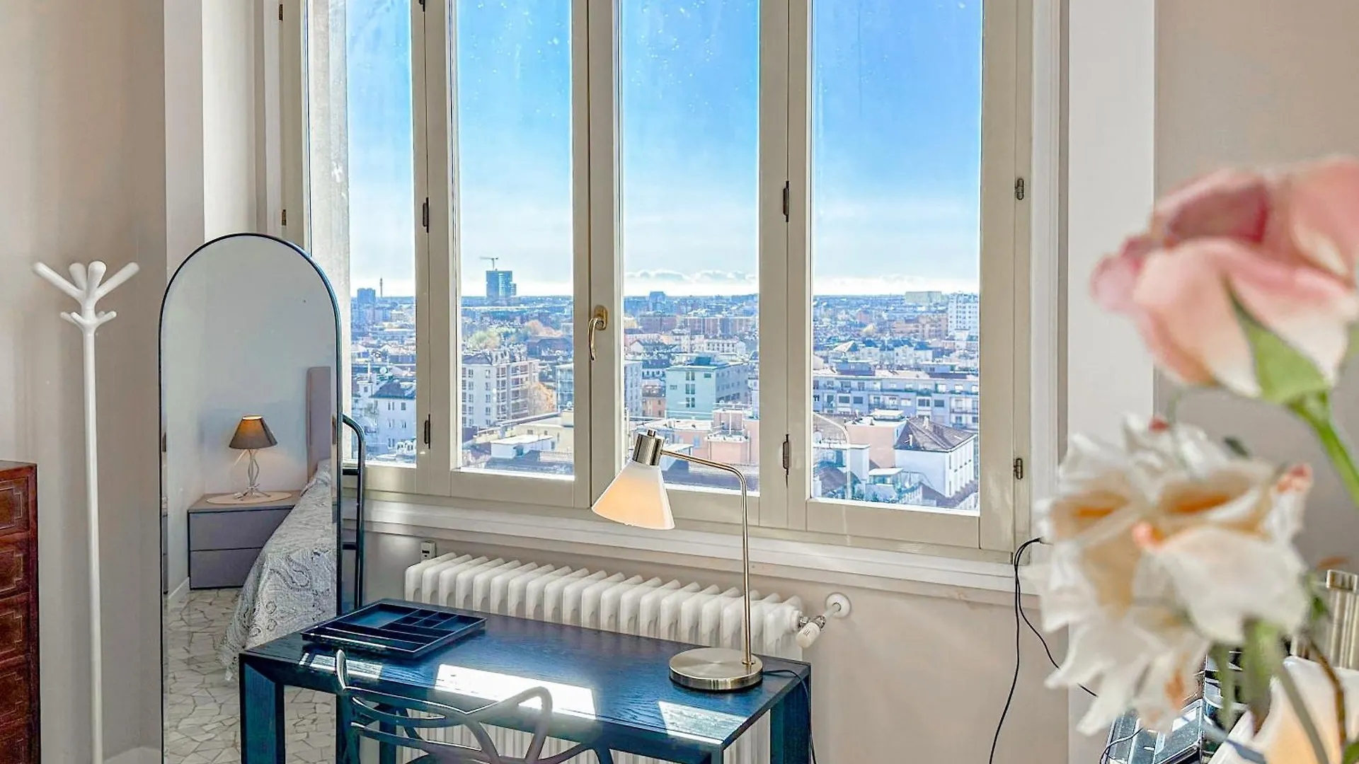 Apartment Ariberto Suite Panoramica - 13 Piano - 8 Min Da Duomo Milan